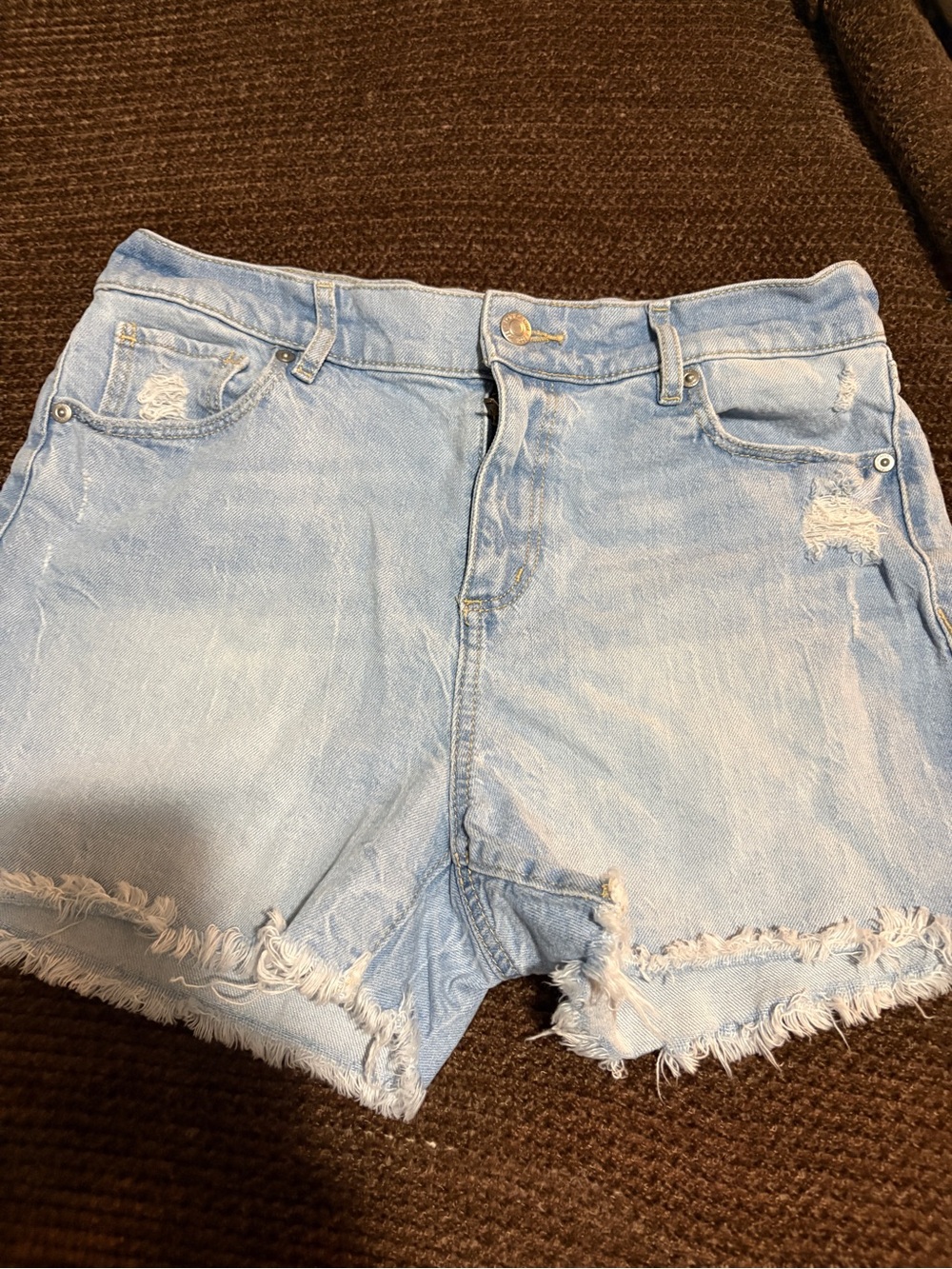 LOFT Light Wash Frayed Hem Denim Shorts women’s size 27 inch waist